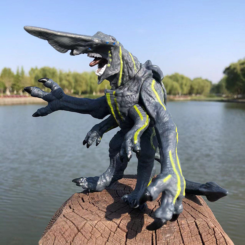 2025 New Monsters Scunner Leat - Model Kit Pacific Rim recension och pris