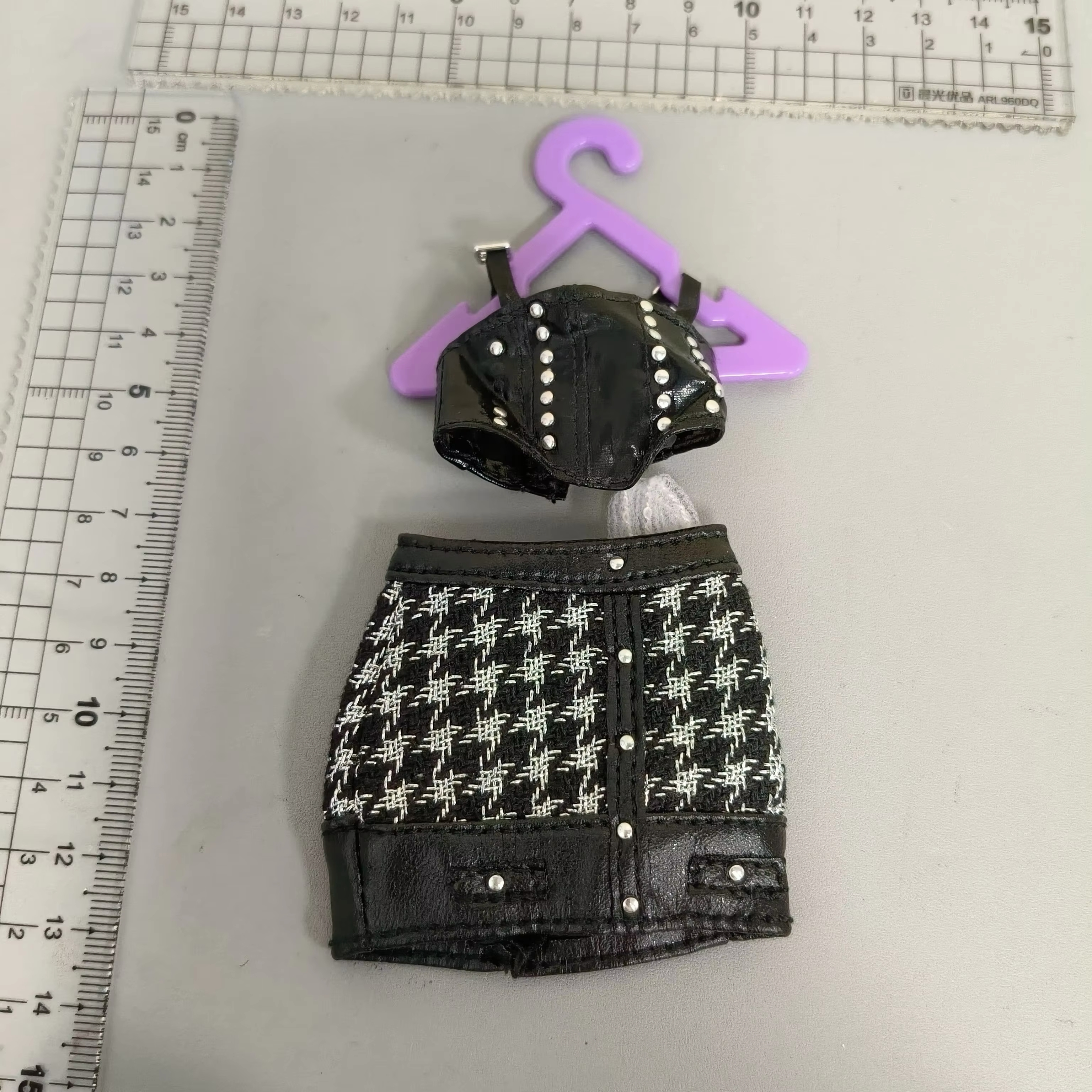 S3 the clothes fur tops coat s - Model Kit Varnish recension och pris