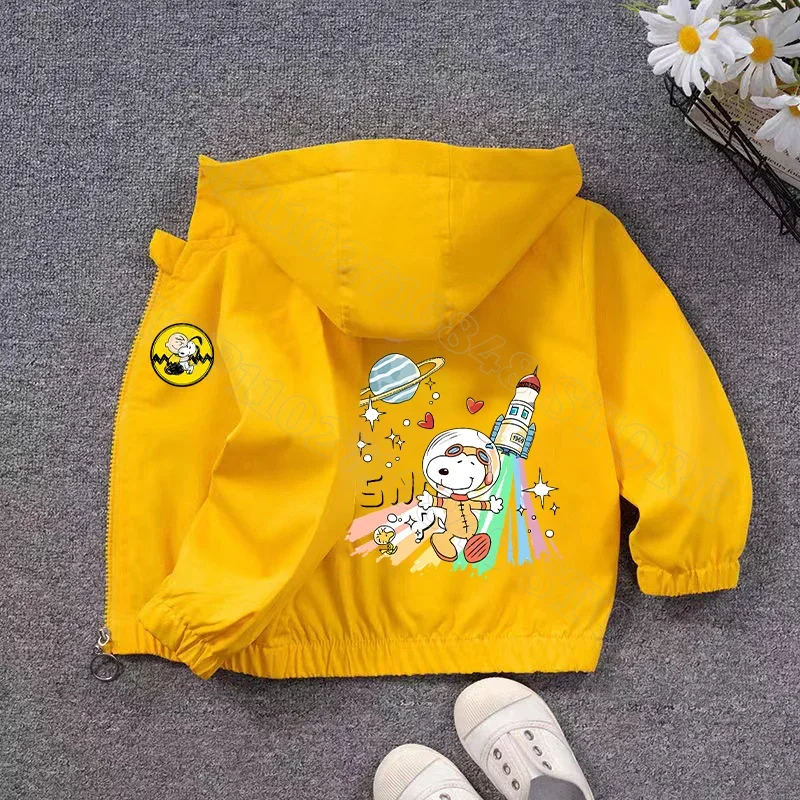Snoopy Spring Clothes Unisex T - Model Kit Varnish recension och pris