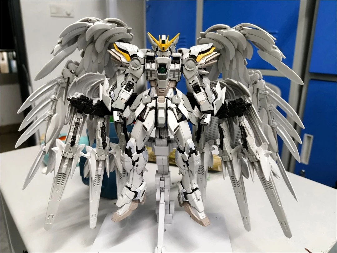 Daban 8827 MG 1/100 Wing Snow  - Gundam Model Mg recension och pris
