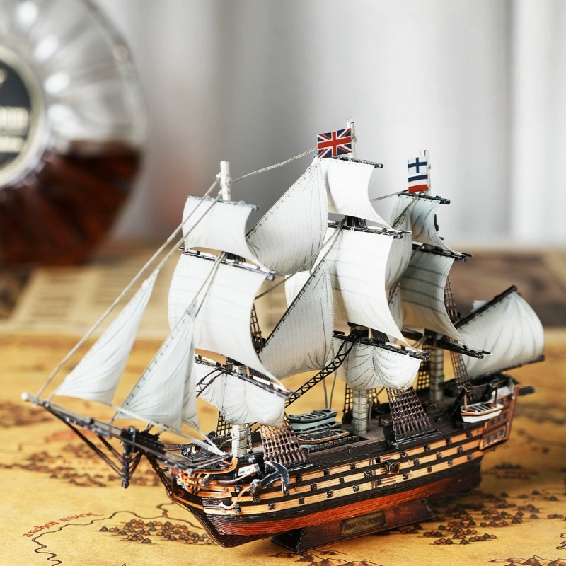 HMS Victory 3D Metal Puzzle DI - Model Kit Hms Victory recension och pris
