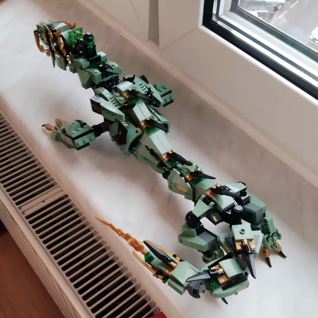 Handsome Green Dragon 70612 Bu - Model Kit Dragon recension och pris