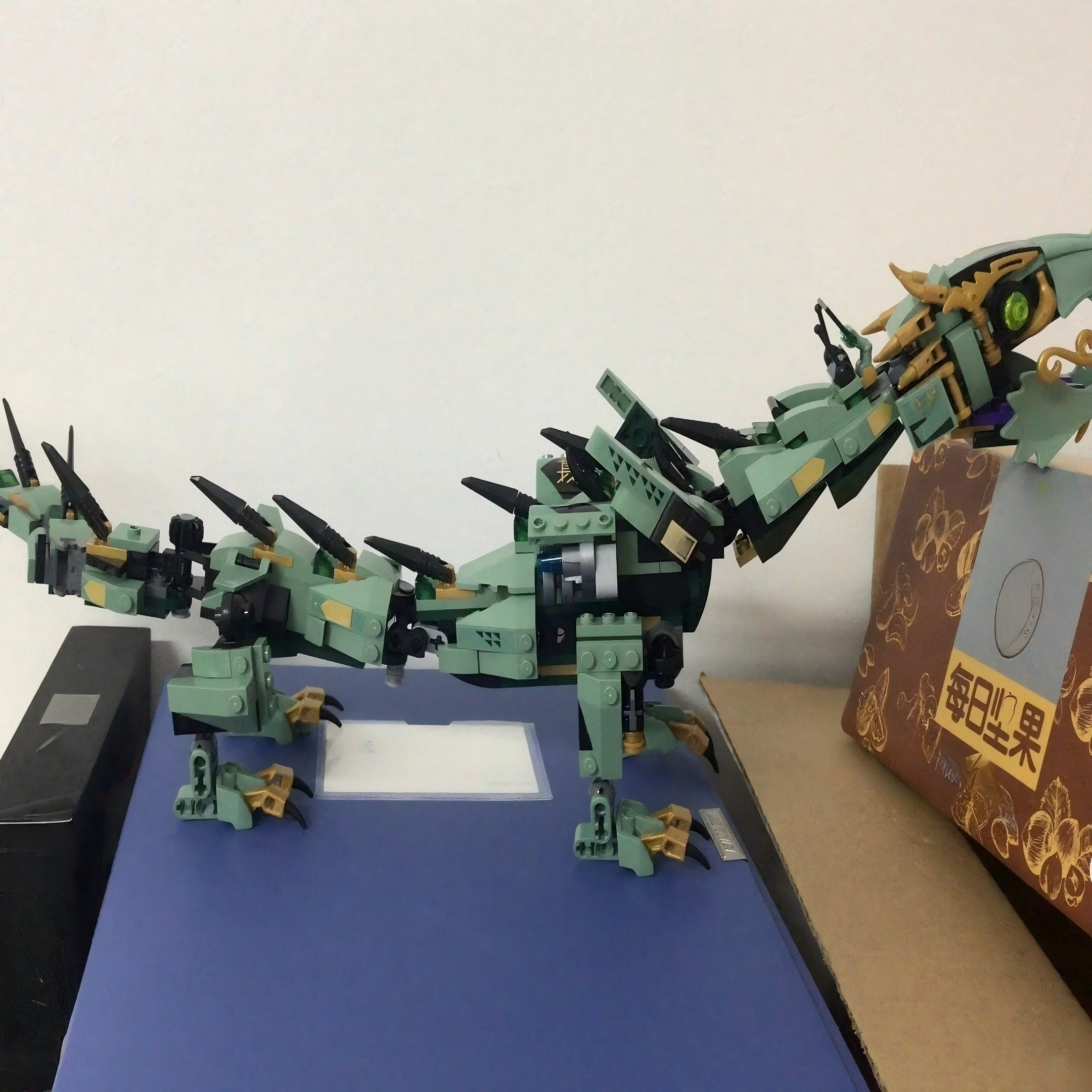 Handsome Green Dragon 70612 Bu - Model Kit Dragon recension och pris